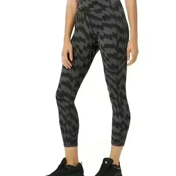 NWT Lululemon Invigorate High Rise Tight 25" Leggings  Size 2 - Picture 6 of 6